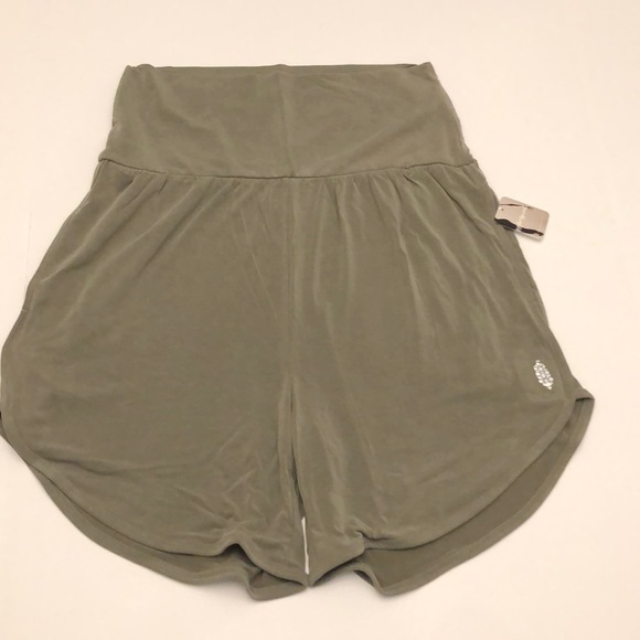 FP MOVEMENT pull up shorts - Picture 3 of 8